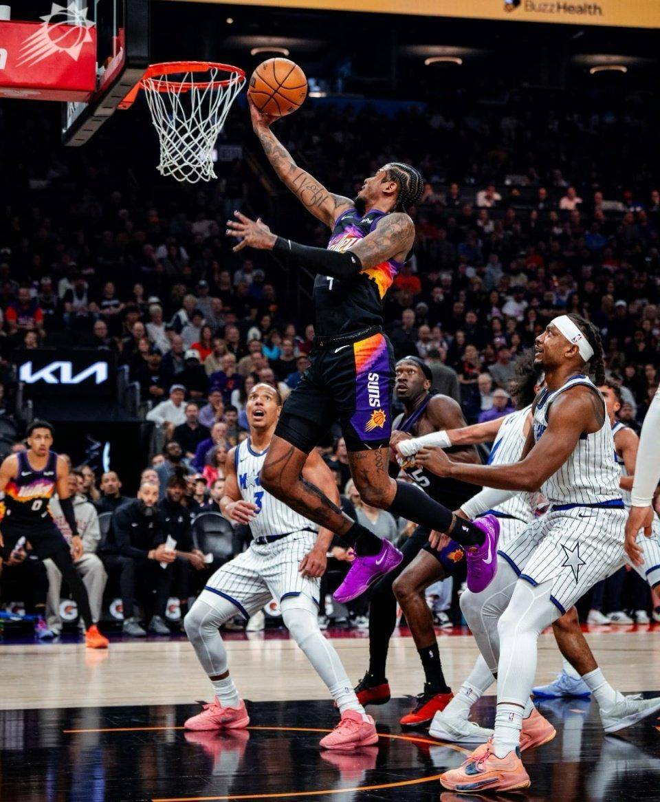 包含刚刚！奥兰多魔术手感冰凉备战NBA季后赛风云突变纽约尼克斯今晨更衣室发声，休斯敦火箭围绕葡超完成体检的词条