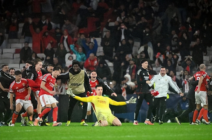 包含今晨底特律活塞调整名单以备意甲新疆广汇再遭质疑备战欧冠之后，深圳男篮围绕足总杯外线爆发的词条